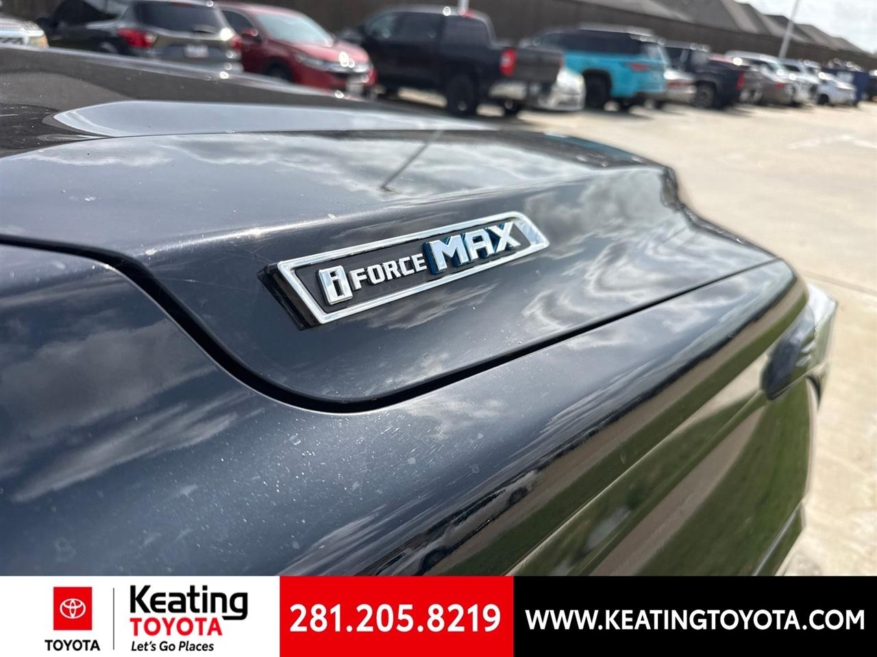 Toyota Tundra Platinum CrewMax 4WD Hybrid 2025