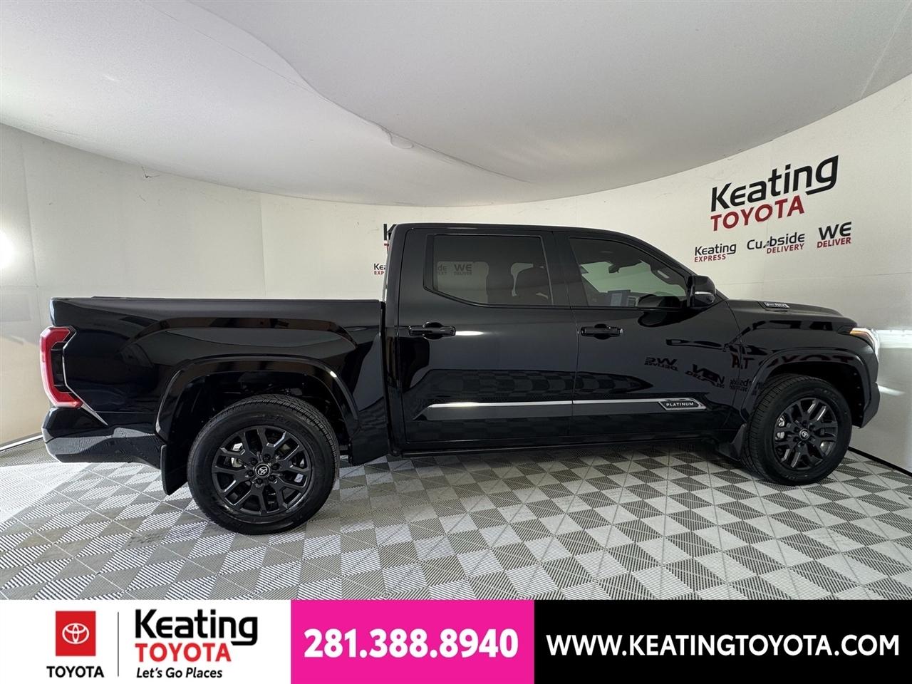 Toyota Tundra Platinum CrewMax 4WD Hybrid 2025