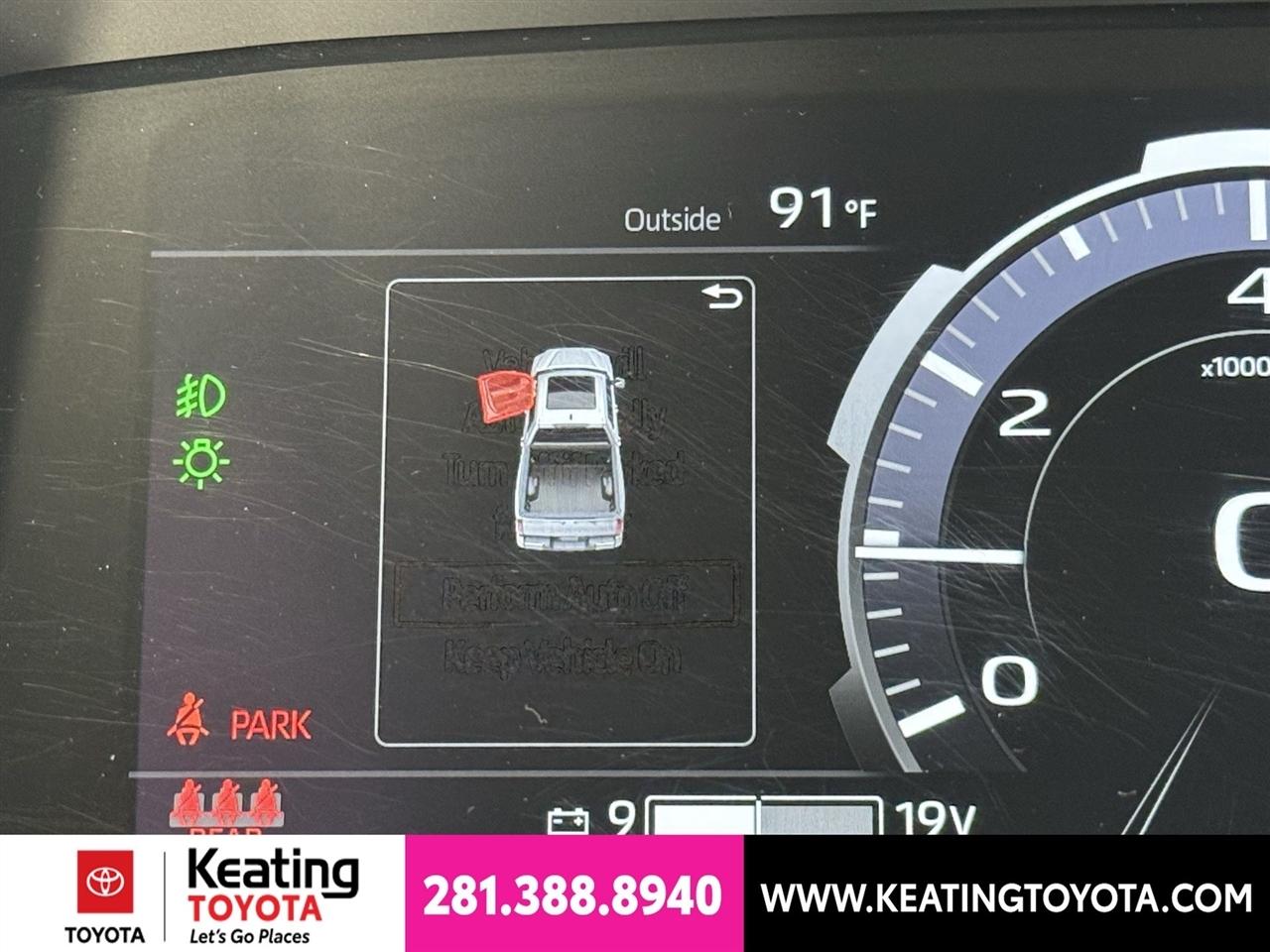 Toyota Tundra Platinum CrewMax 4WD Hybrid 2025