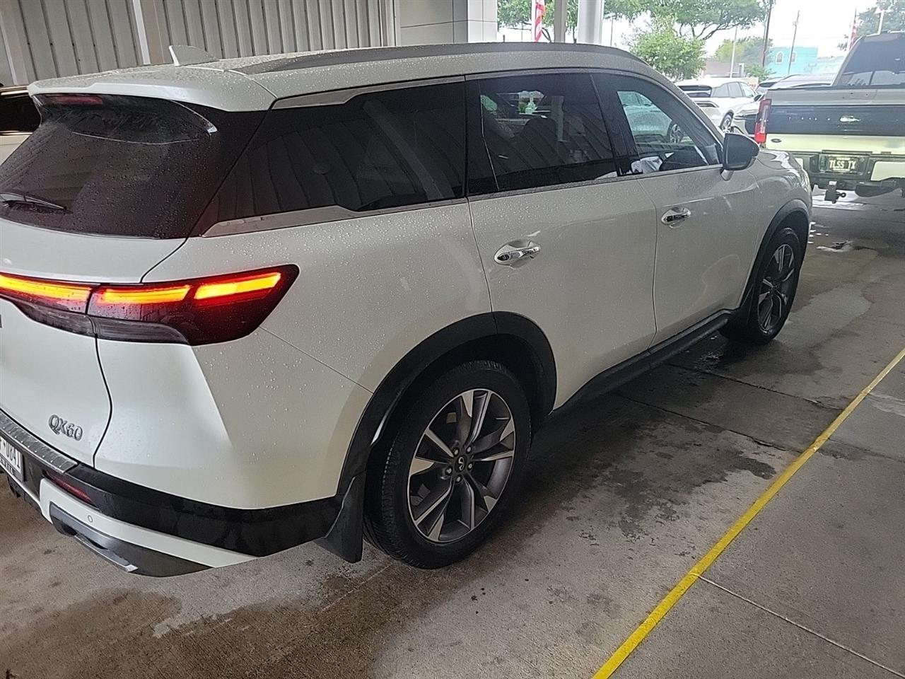 Infiniti QX60 Luxe 2022