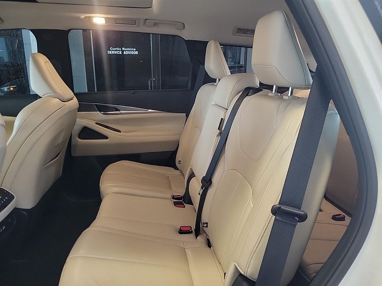 Infiniti QX60 Luxe 2022