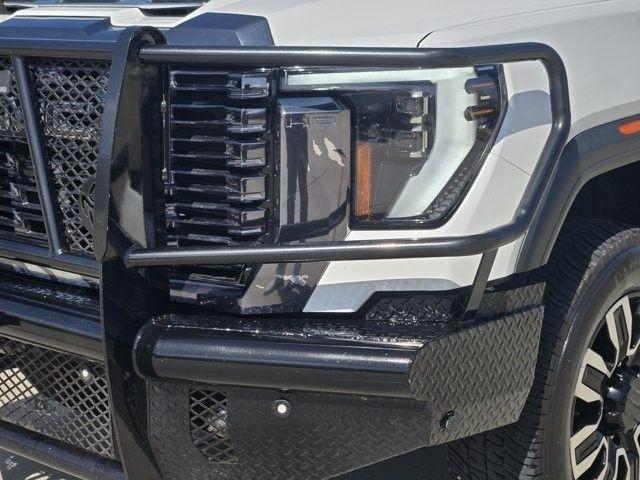 GMC Sierra 2500HD Denali Ultimate Crew Cab 4WD 2024