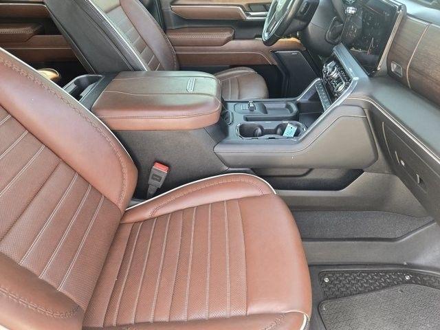 GMC Sierra 2500HD Denali Ultimate Crew Cab 4WD 2024