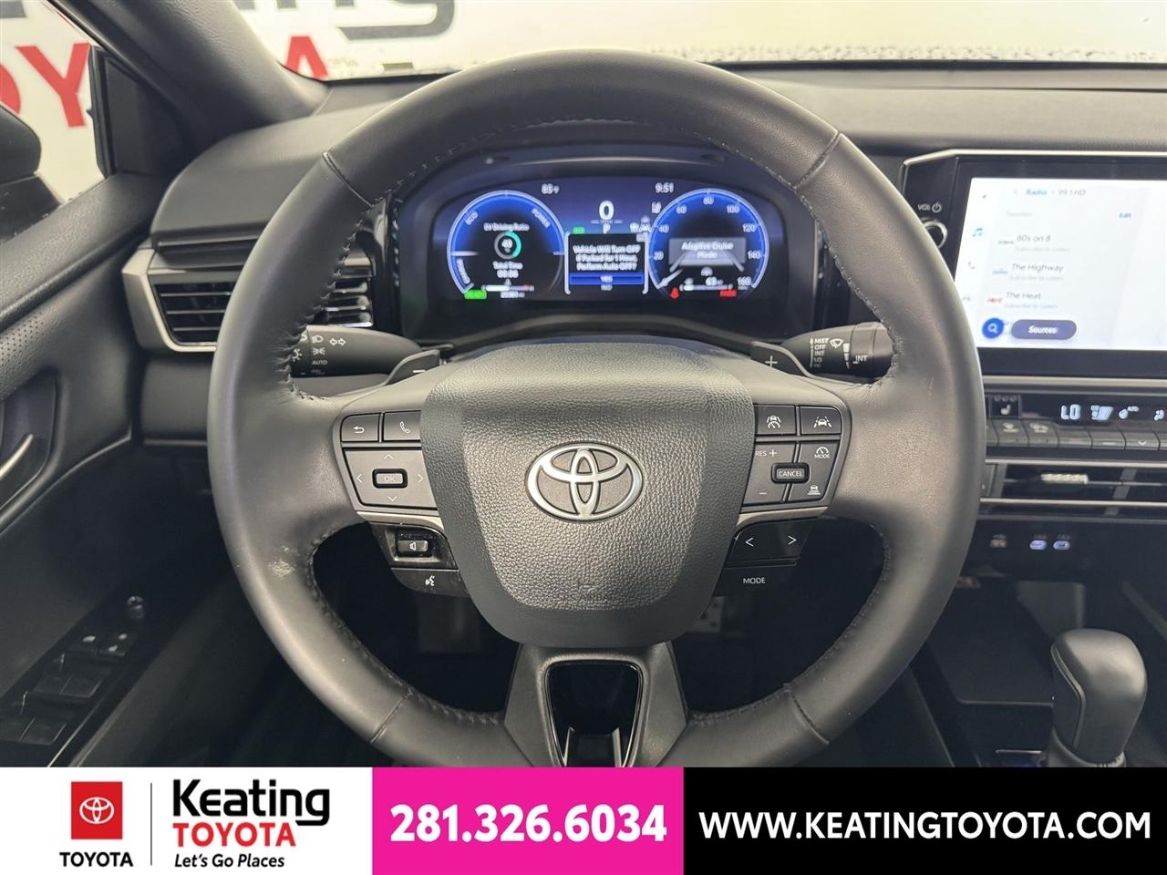 Toyota Camry Hybrid XLE 2026