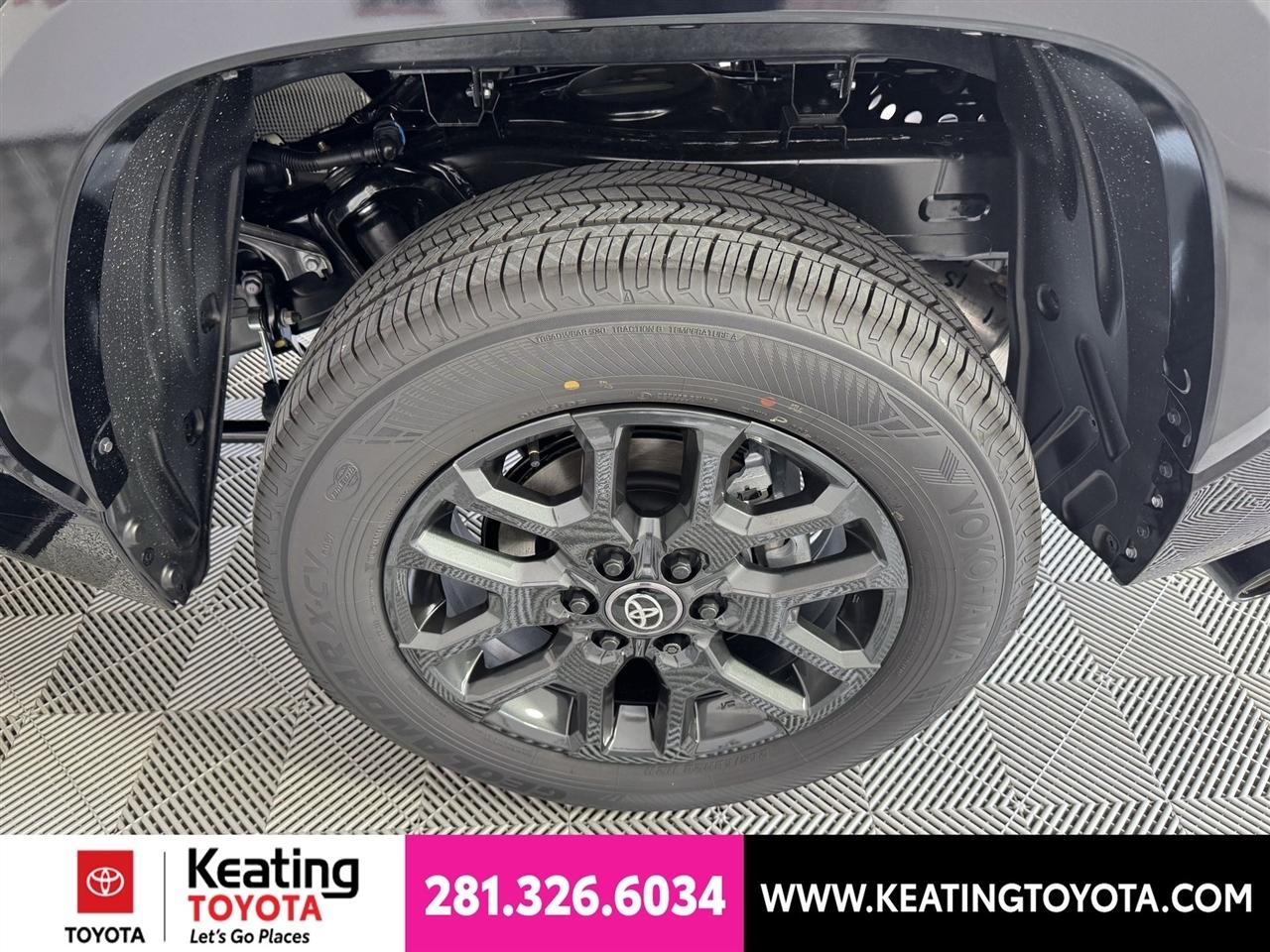 Toyota Tundra Platinum CrewMax 4WD Hybrid 2026