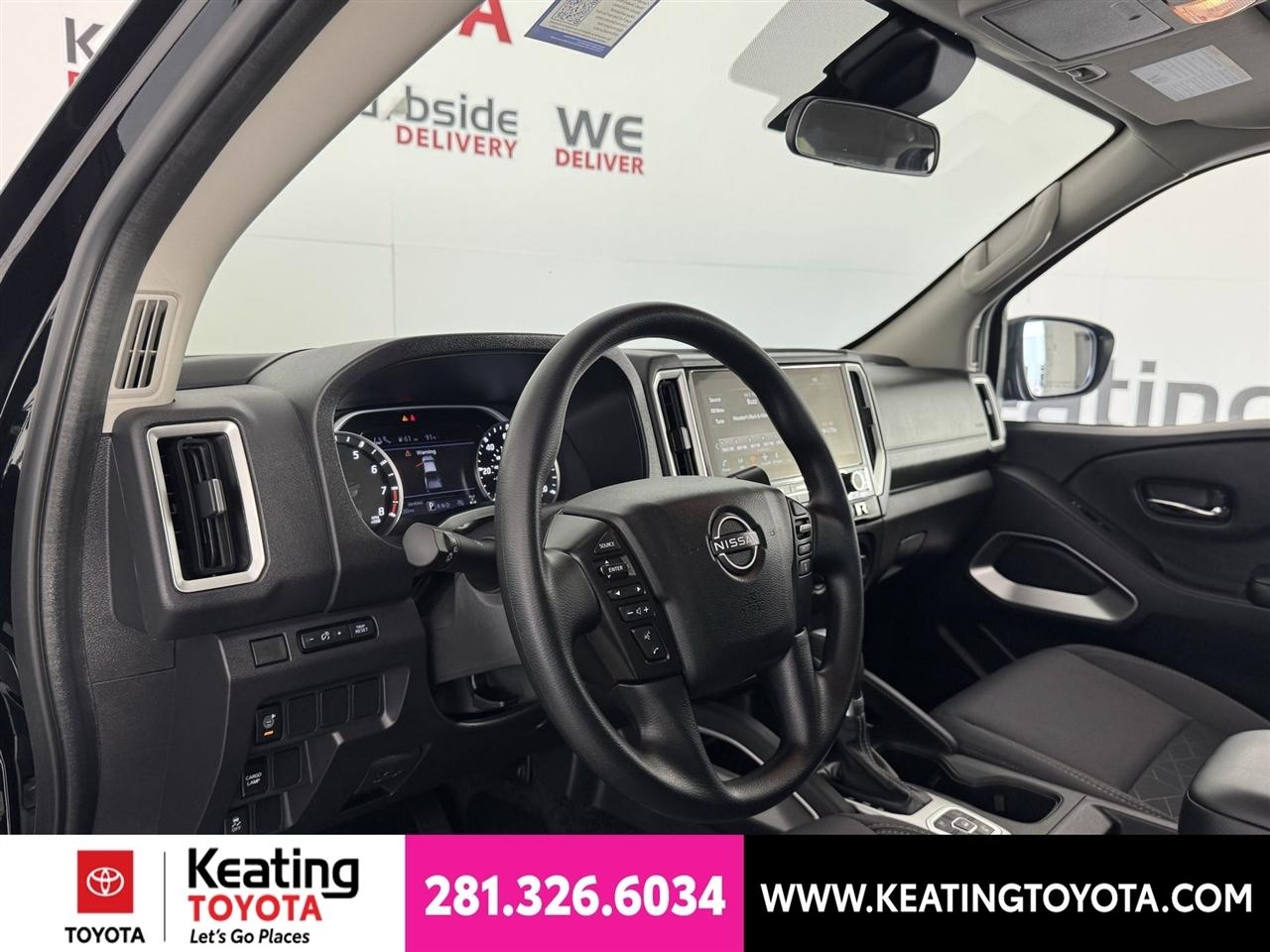 Nissan Frontier SV Crew Cab 4WD 2026