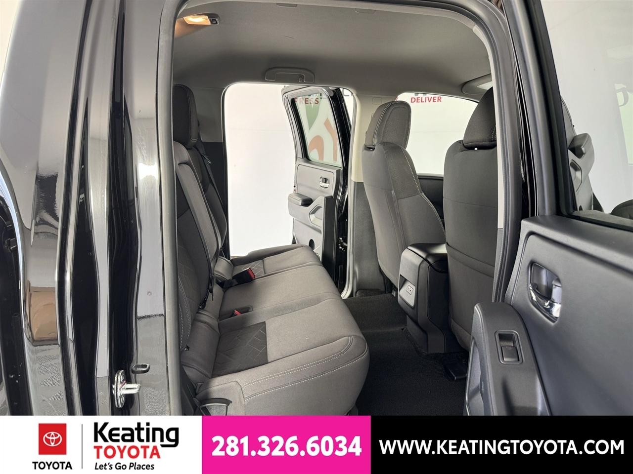 Nissan Frontier SV Crew Cab 4WD 2026