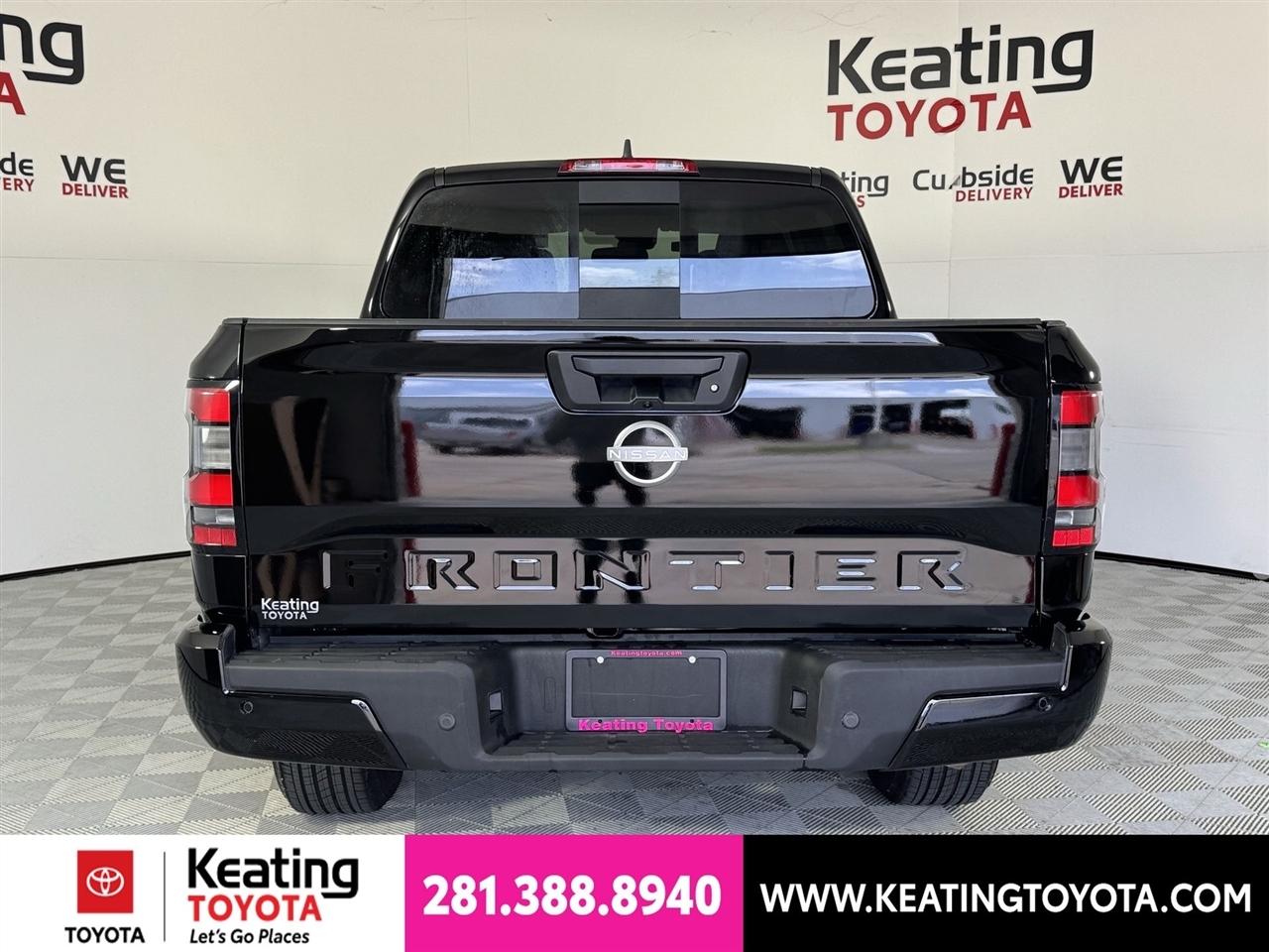 Nissan Frontier SV Crew Cab 4WD 2026