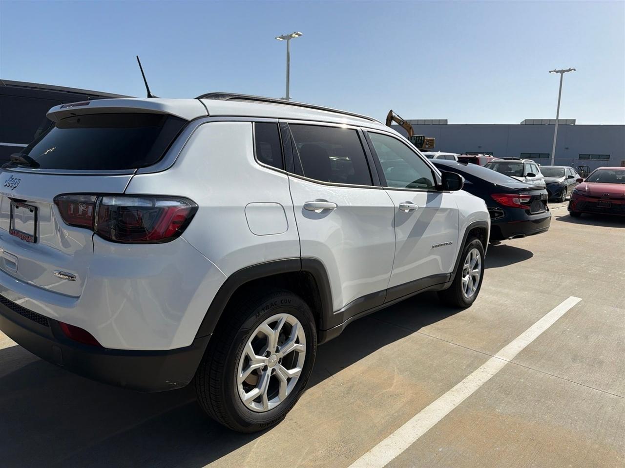 Jeep Compass Latitude 2024