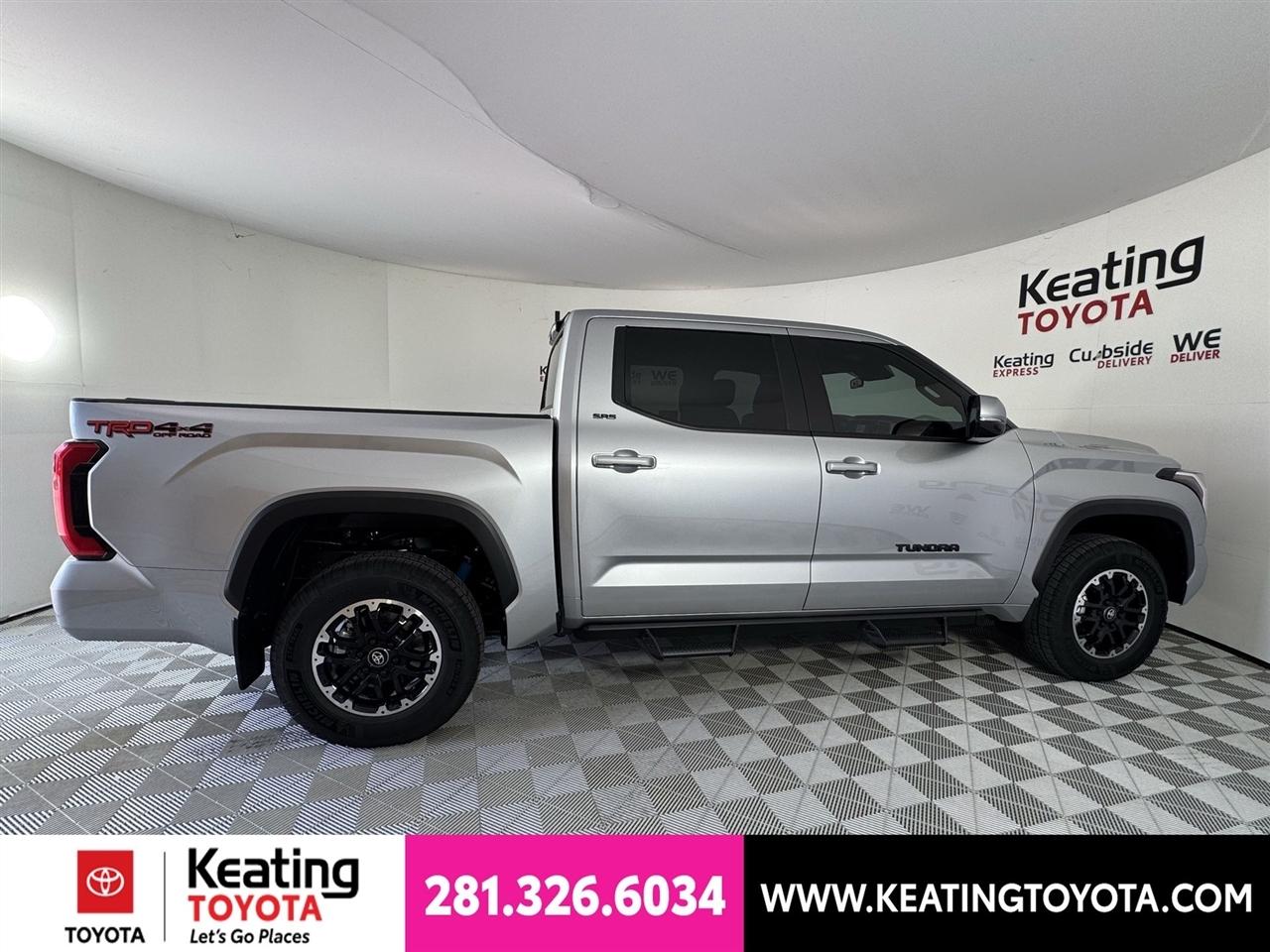 Toyota Tundra SR5 CrewMax 4WD 2026