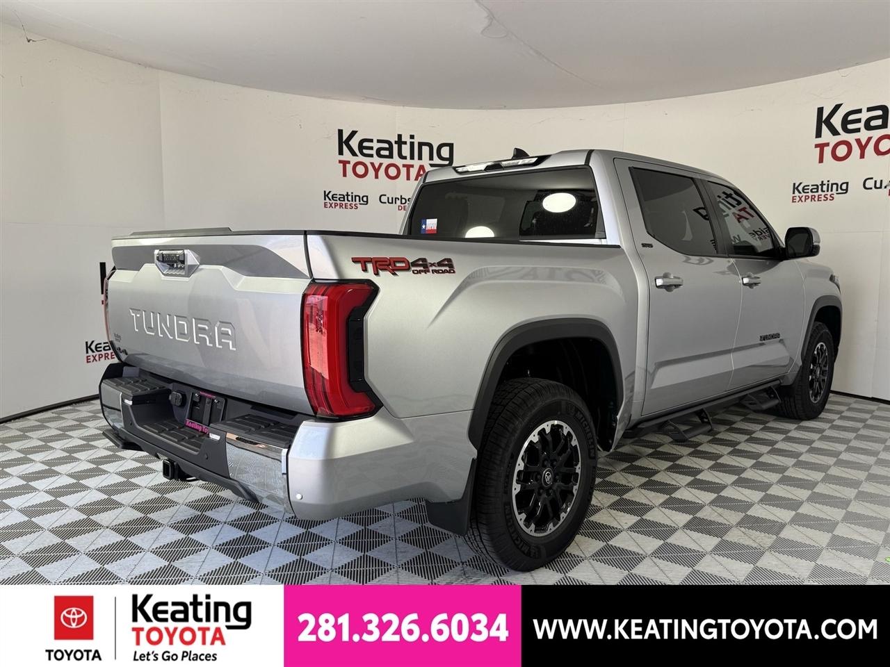 Toyota Tundra SR5 CrewMax 4WD 2026