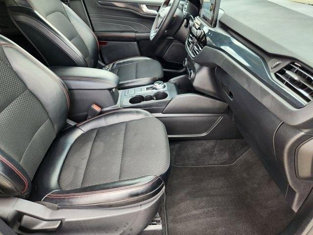 Ford Escape ST-Line 2025