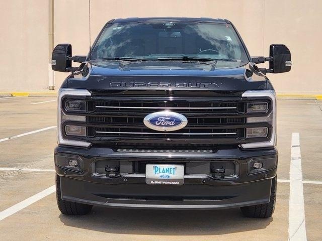 Ford F-250 SD Platinum Crew Cab 4WD 2026