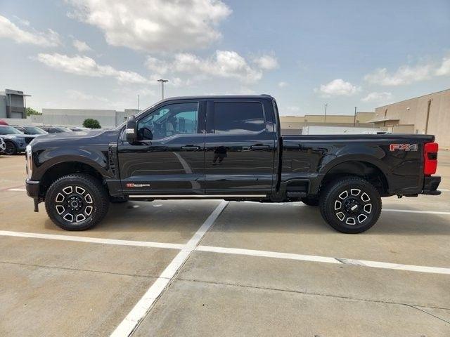 Ford F-250 SD Platinum Crew Cab 4WD 2026