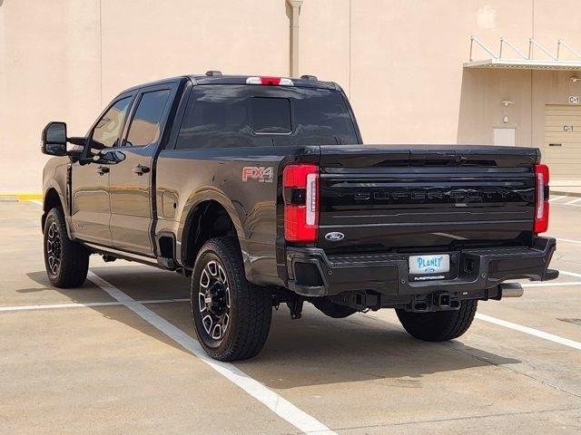 Ford F-250 SD Platinum Crew Cab 4WD 2026