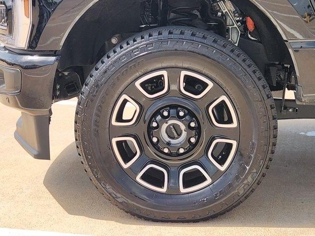 Ford F-250 SD Platinum Crew Cab 4WD 2026