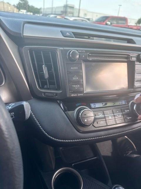 Toyota RAV4 XLE FWD 2013
