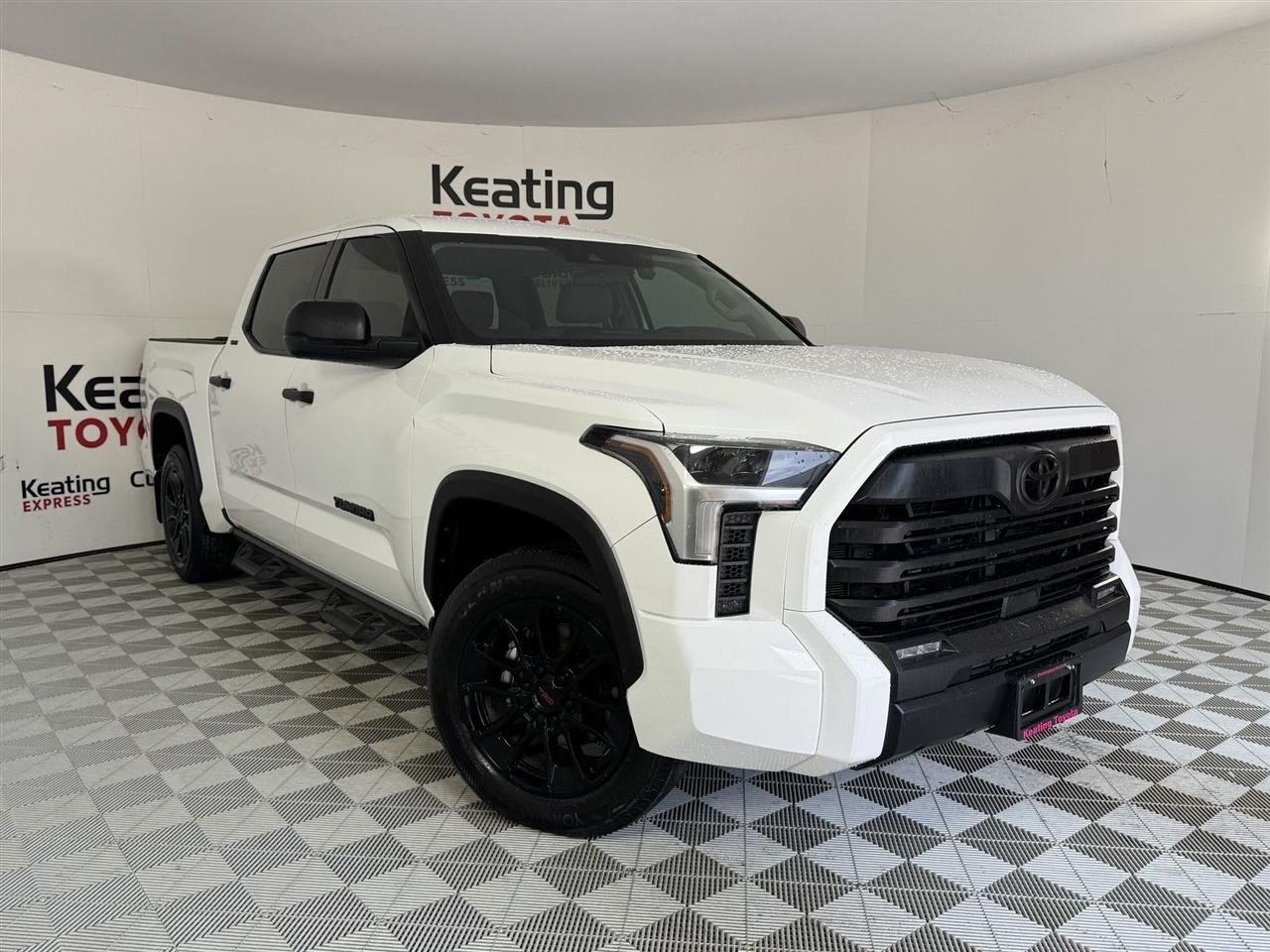 Toyota Tundra SR5 CrewMax 2WD 2024