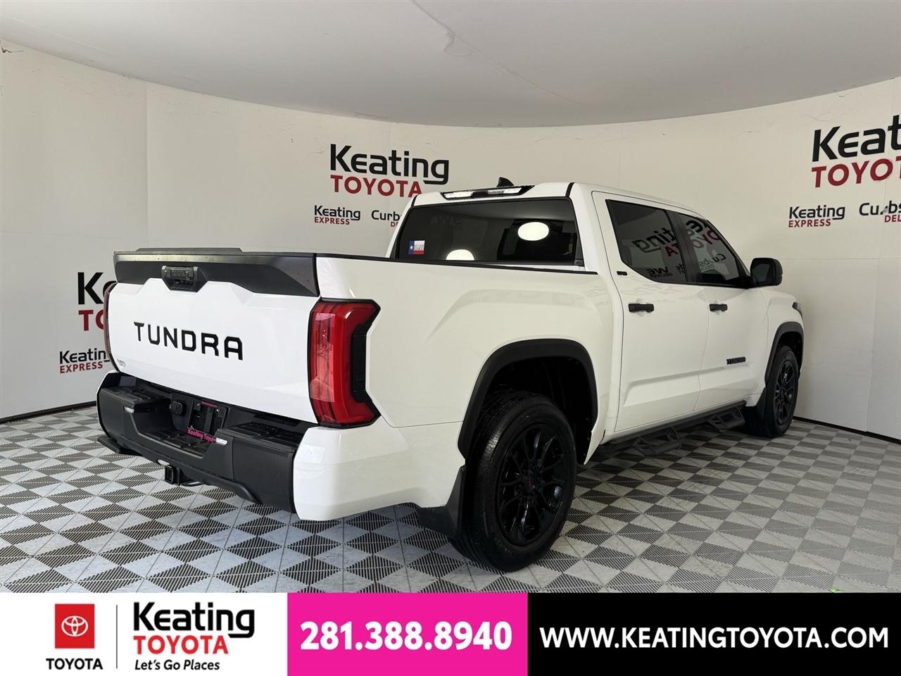Toyota Tundra SR5 CrewMax 2WD 2024