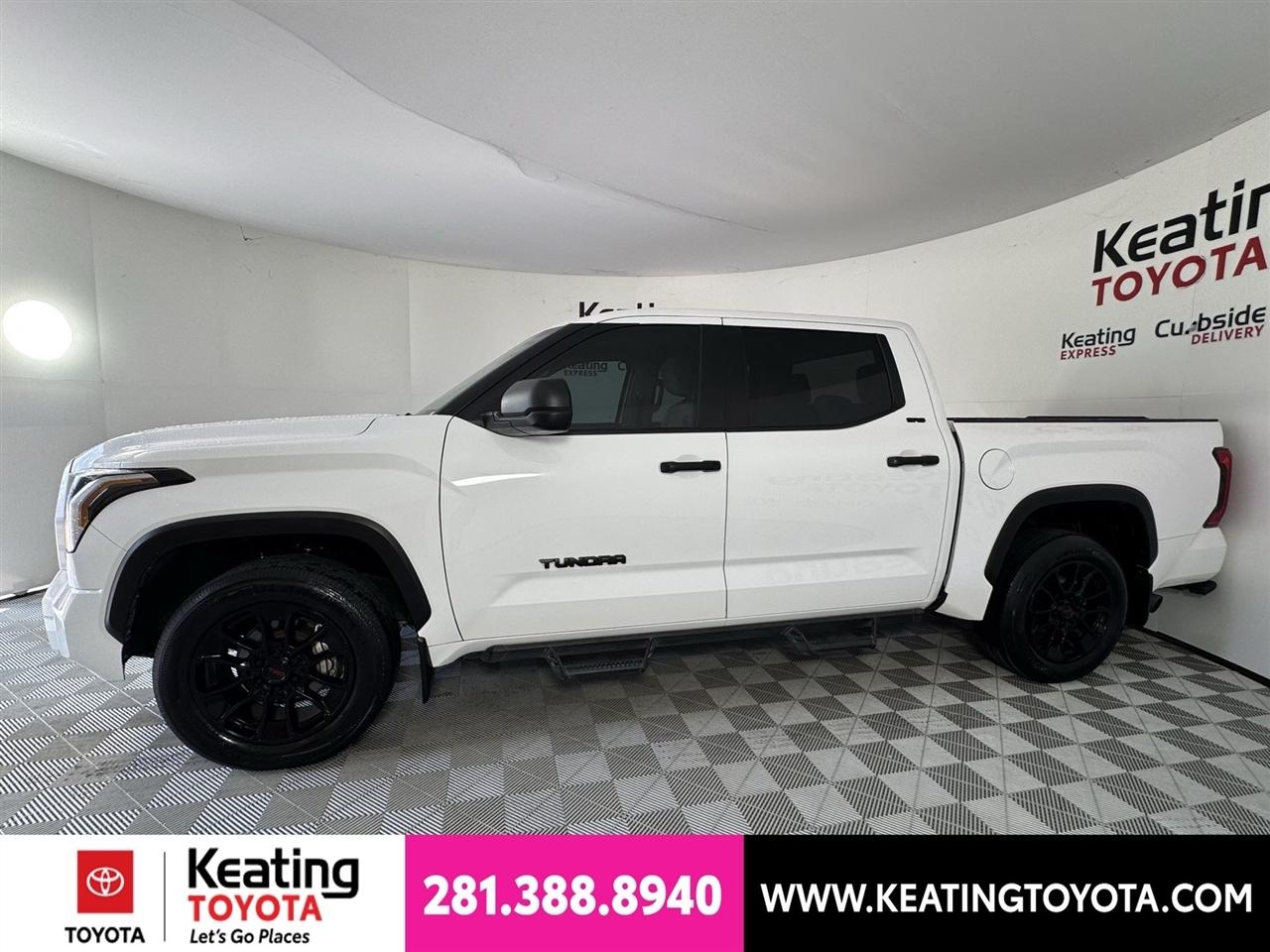Toyota Tundra SR5 CrewMax 2WD 2024