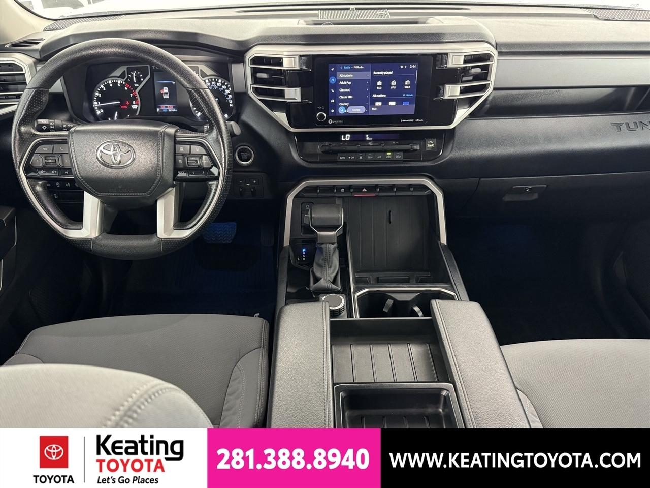 Toyota Tundra SR5 CrewMax 2WD 2024