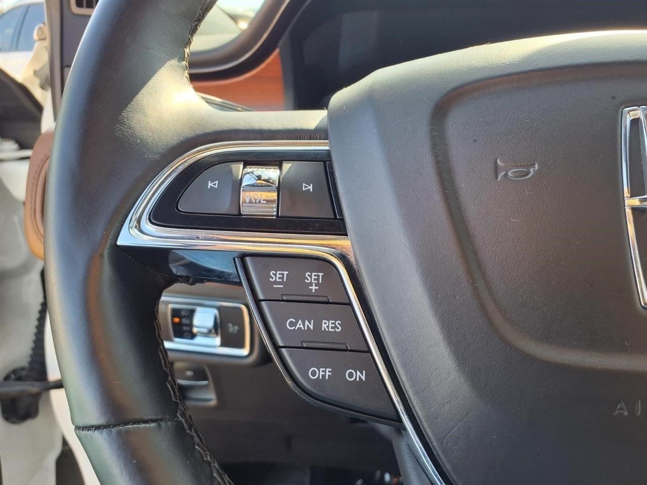 Lincoln Nautilus Reserve AWD 2023