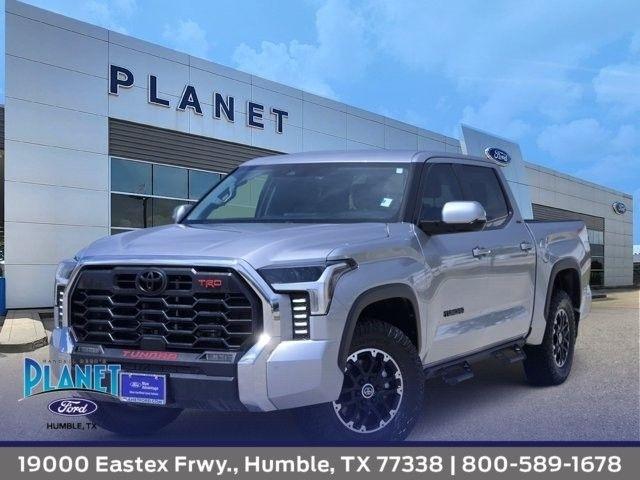Toyota Tundra SR5 CrewMax 4WD 2024