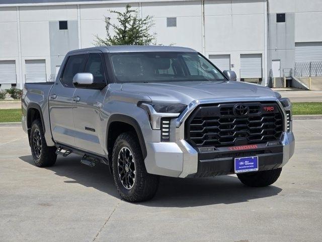 Toyota Tundra SR5 CrewMax 4WD 2024