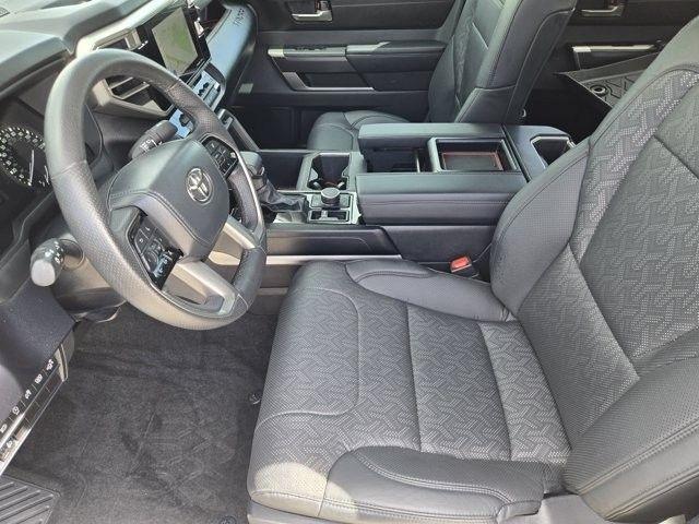 Toyota Tundra SR5 CrewMax 4WD 2024