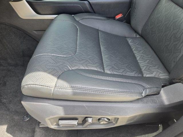 Toyota Tundra SR5 CrewMax 4WD 2024