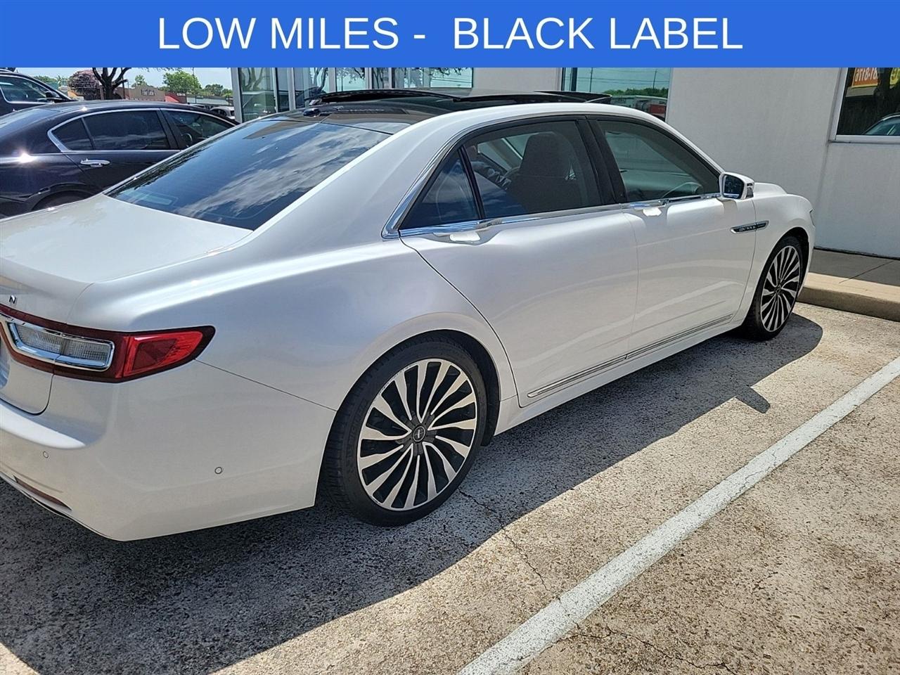 Lincoln Continental Black Label AWD 2017