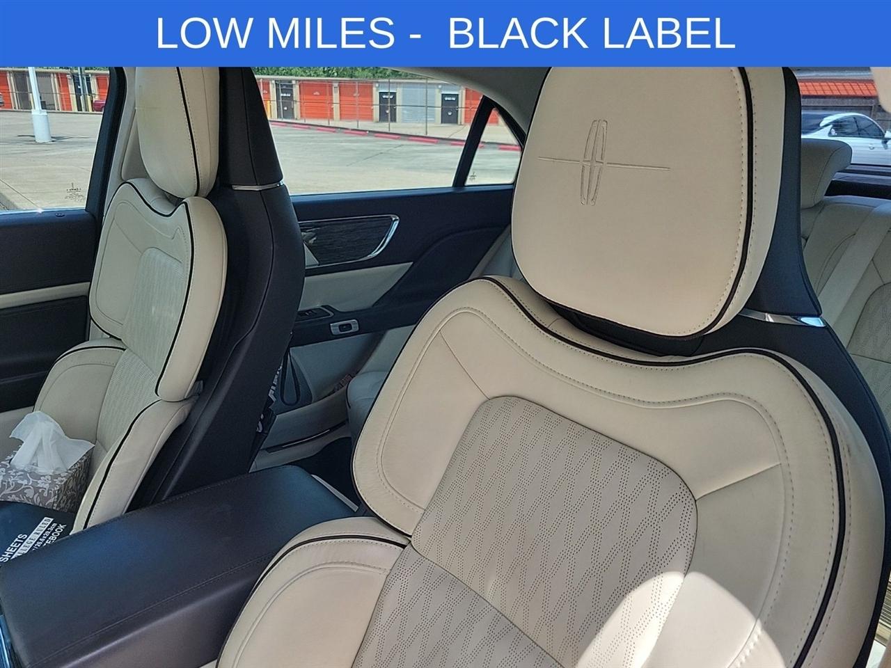 Lincoln Continental Black Label AWD 2017