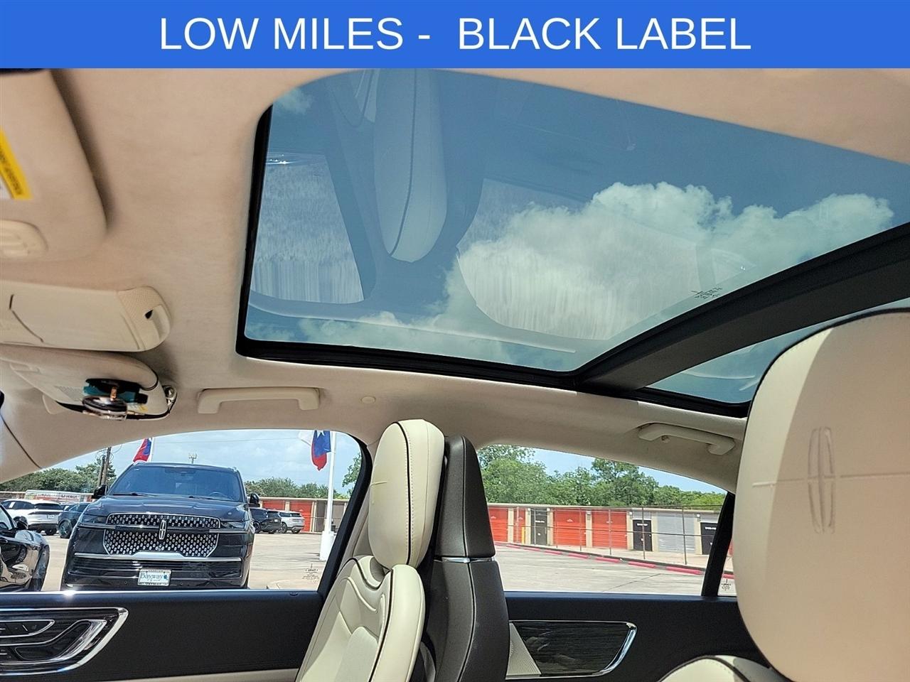 Lincoln Continental Black Label AWD 2017