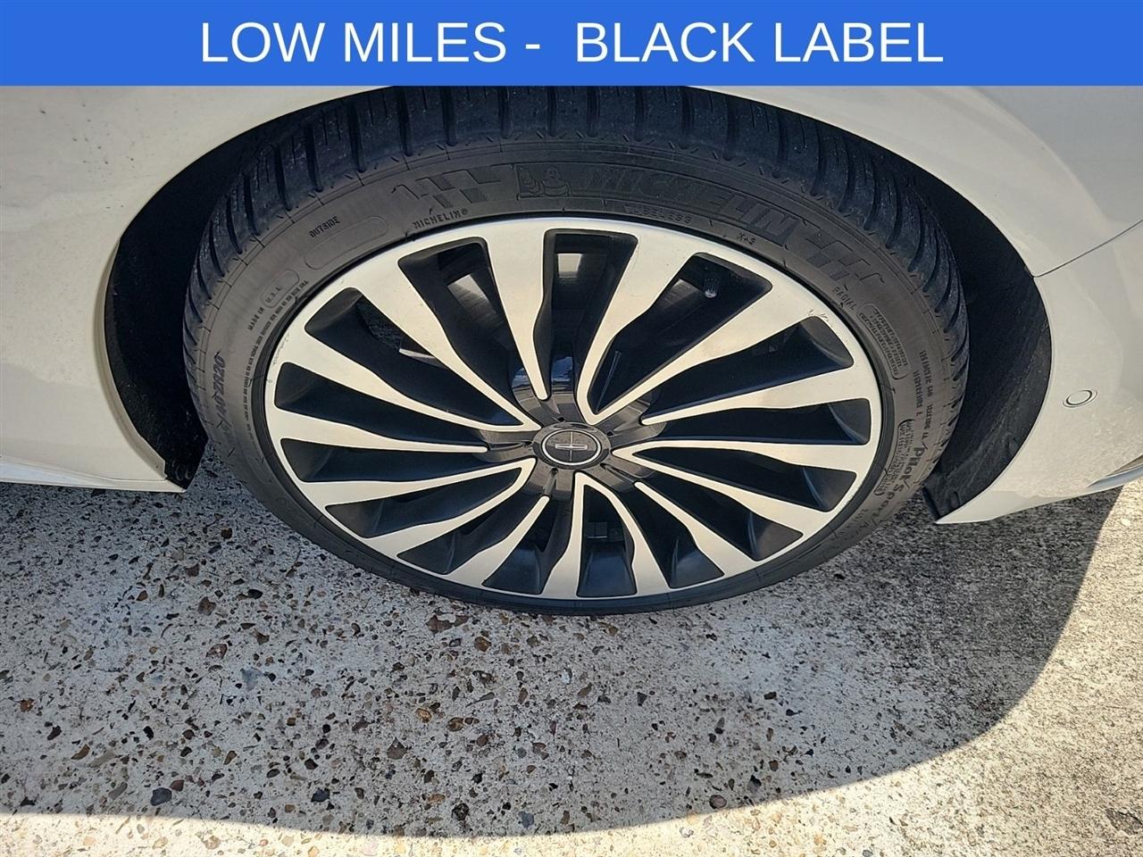 Lincoln Continental Black Label AWD 2017