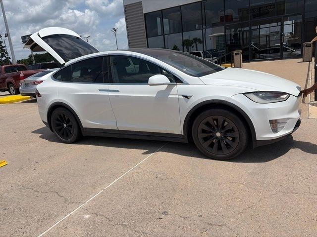 Tesla Model X 90D 2017