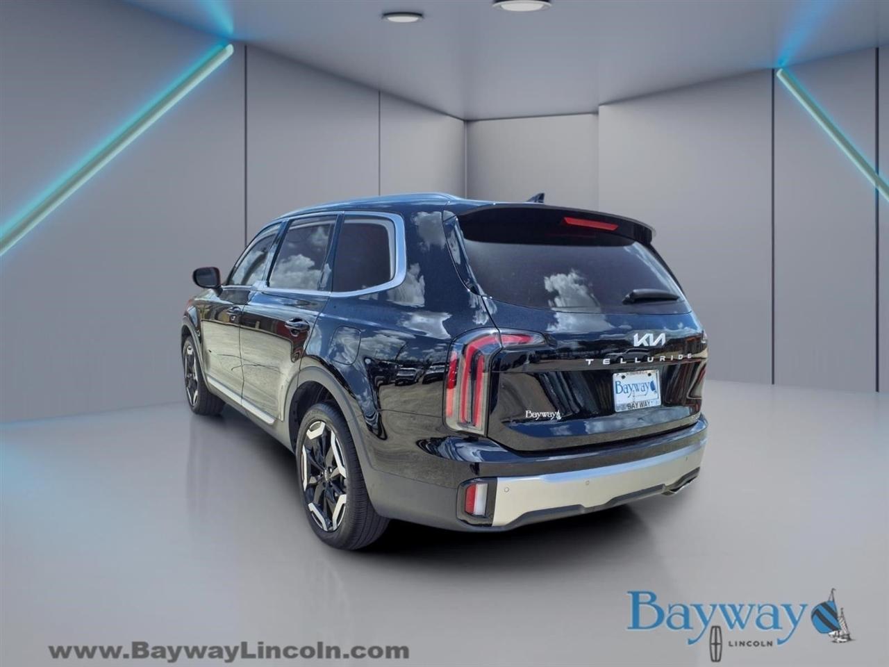 Kia Telluride EX 2025