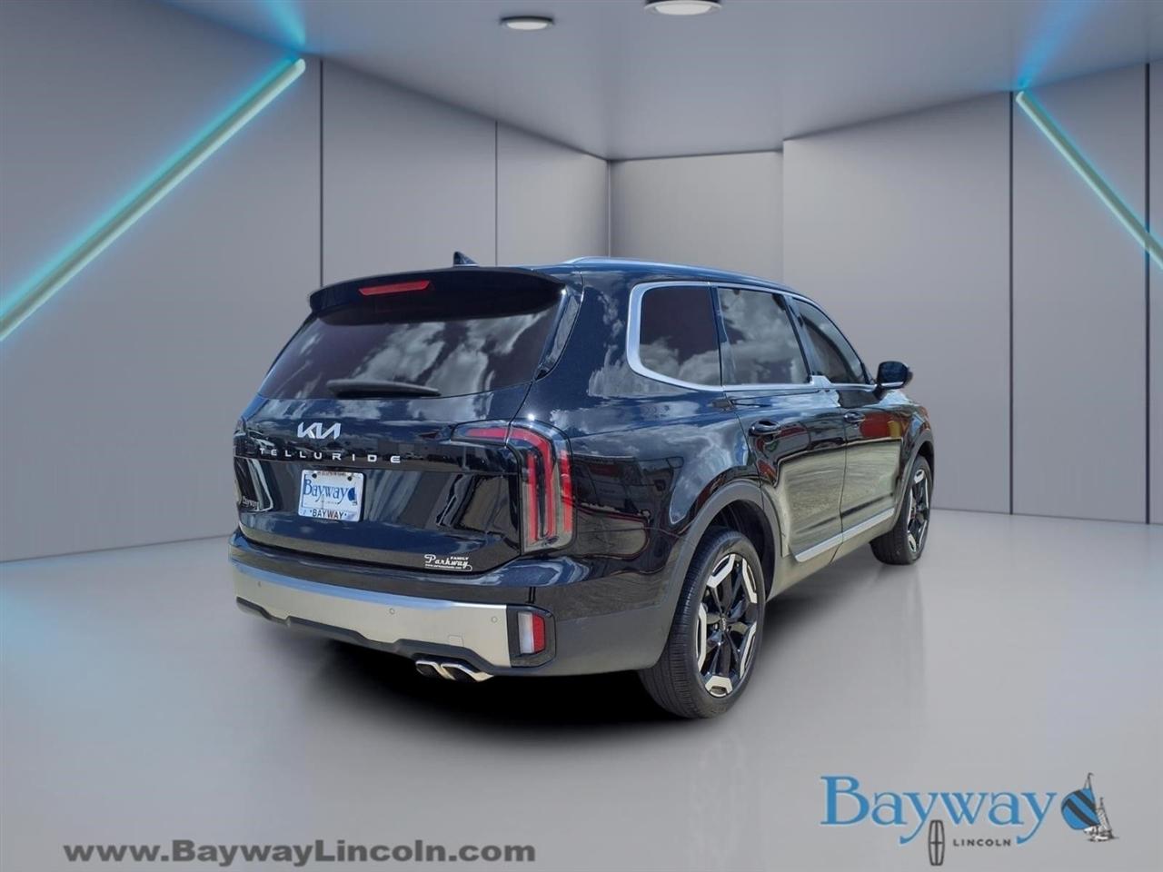 Kia Telluride EX 2025