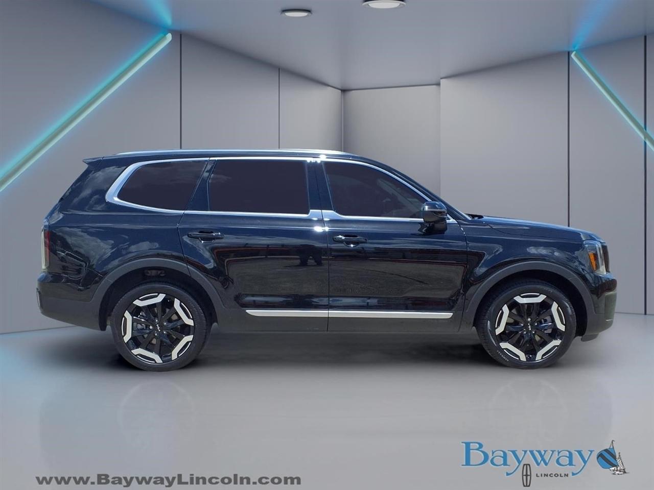 Kia Telluride EX 2025