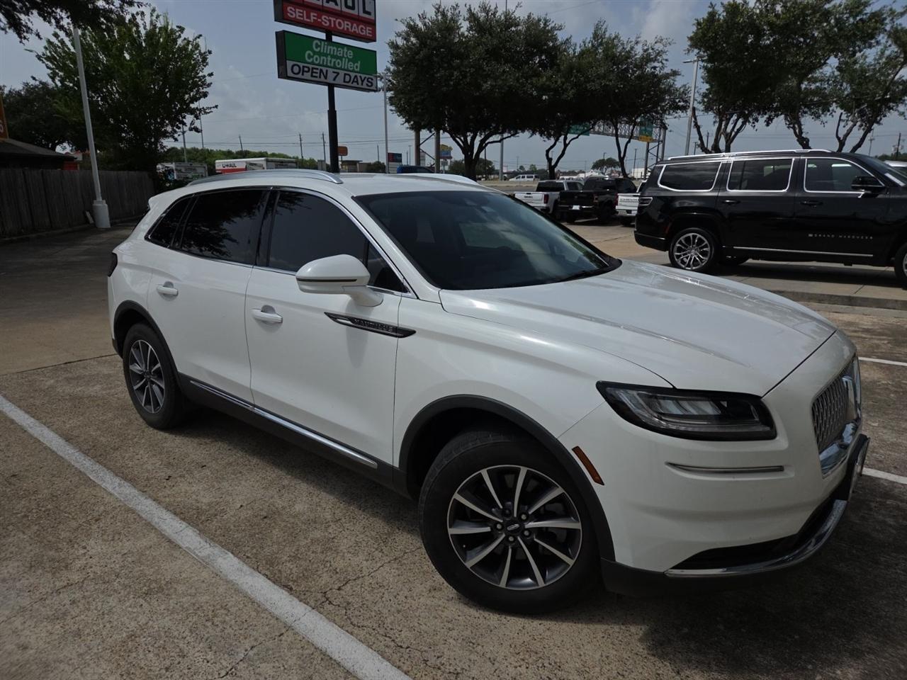 Lincoln Nautilus Base 2022
