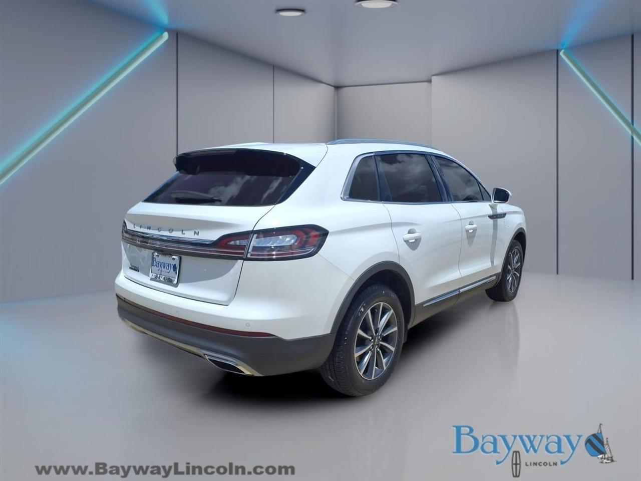 Lincoln Nautilus Base 2022