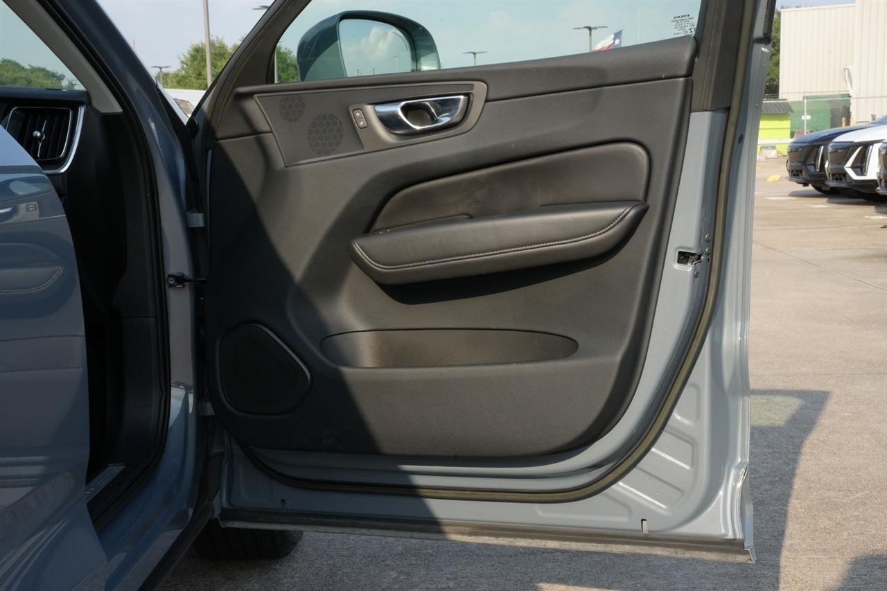 Volvo XC60 B5 Core AWD 2023