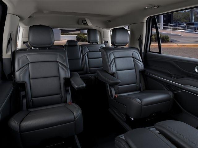 Lincoln Navigator  2027