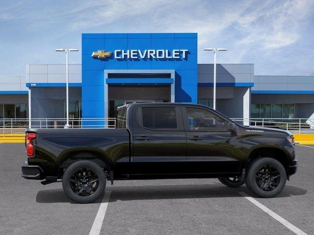 Chevrolet Silverado 1500 Custom Crew Cab 2WD 2026