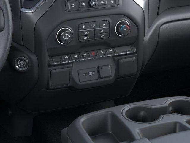 Chevrolet Silverado 1500 Custom Crew Cab 2WD 2026