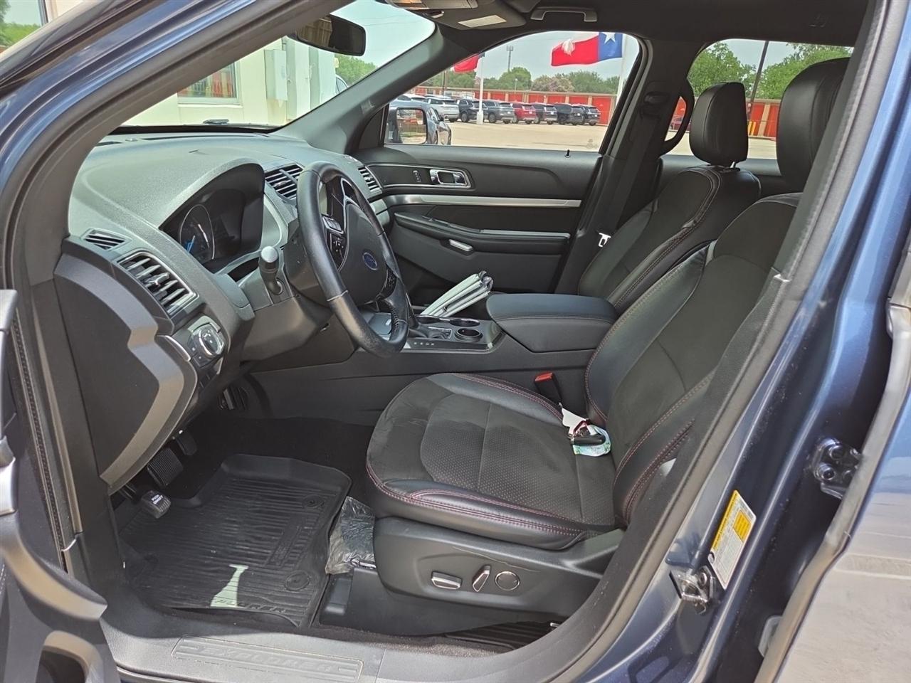 Ford Explorer XLT FWD 2018