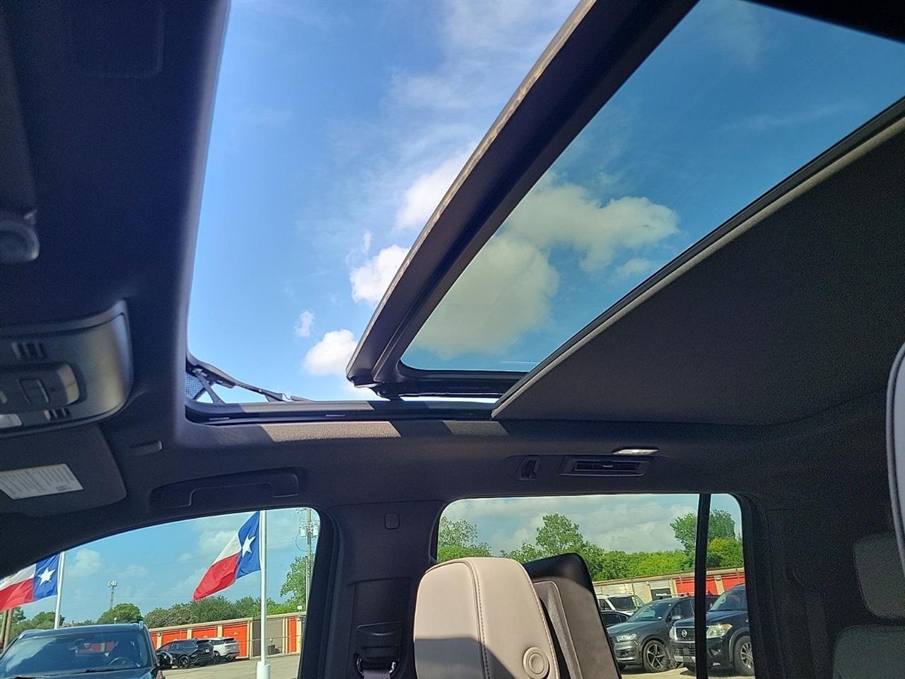 GMC Yukon XL SLT 2WD 2023