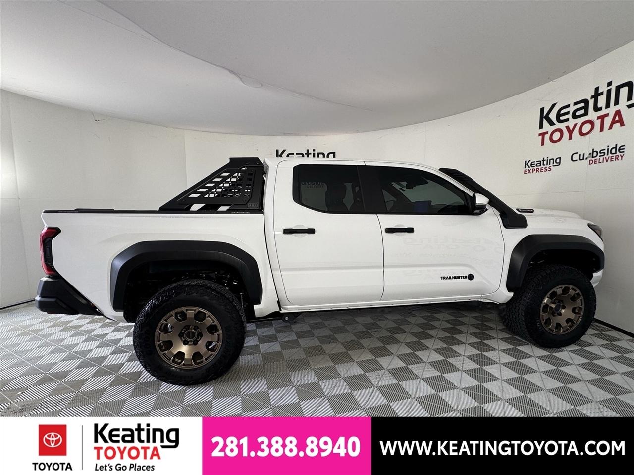 Toyota Tacoma Double Cab 4WD 2025