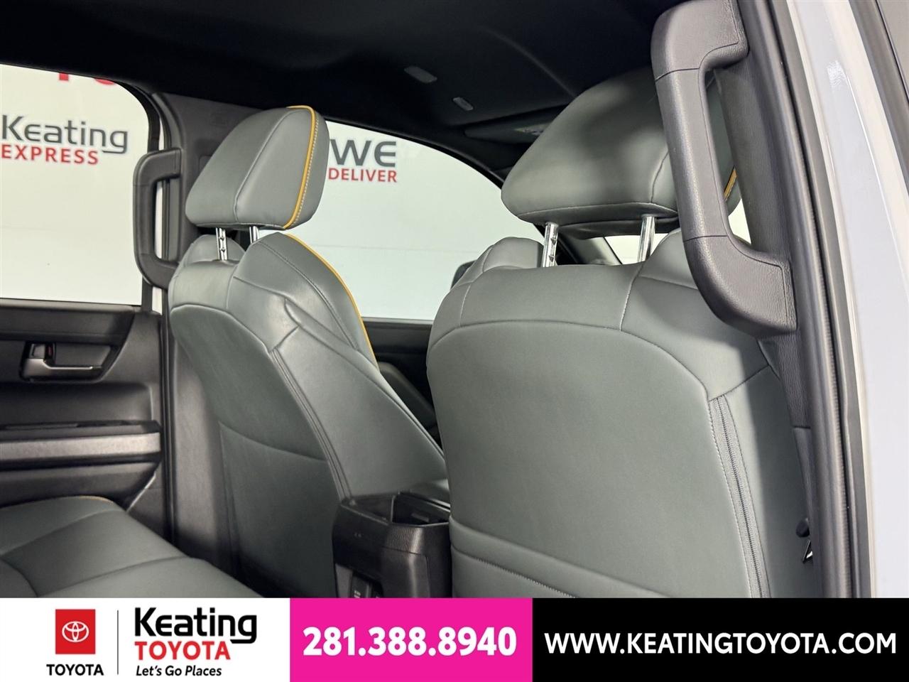 Toyota Tacoma Double Cab 4WD 2025