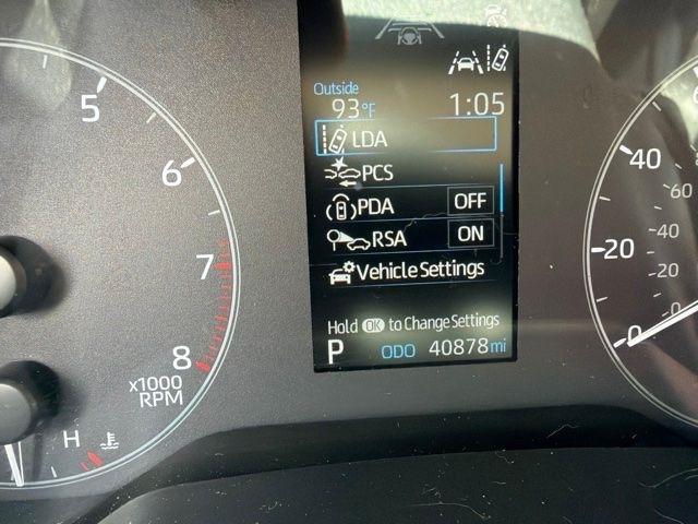 Toyota Corolla LE 2024