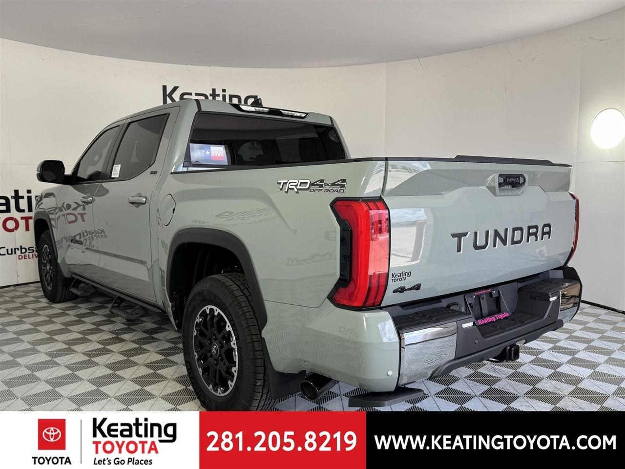 Toyota Tundra SR5 CrewMax 4WD 2026